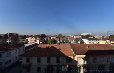 Lissone – Ampio e luminoso quadrilocale