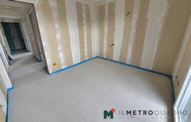 Vedano al Lambro – Ampio quadrilocale con terrazzi