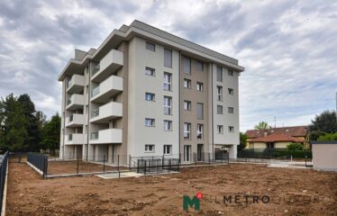 Vedano al Lambro – Trilocale con terrazzi