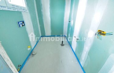 Vedano al Lambro – Ampio quadrilocale con terrazzi