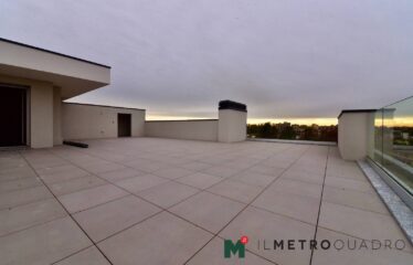 Vedano al Lambro – Attico panoramico con terrazzi