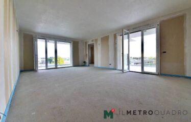 Vedano al Lambro – Attico panoramico con terrazzi