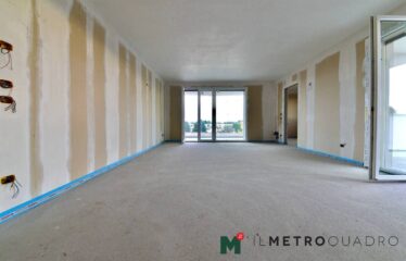 Vedano al Lambro – Attico panoramico con terrazzi