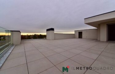 Vedano al Lambro – Attico panoramico con terrazzi
