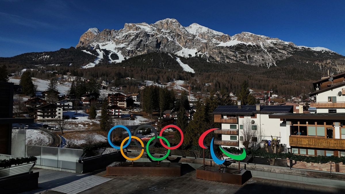 Vivere a Cortina 2026: Paradiso per Investitori o Sfida per i Residenti? Pro e Contro