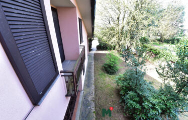 TRIUGGIO: AMPIA VILLA BIFAMILIARE CON PARCO