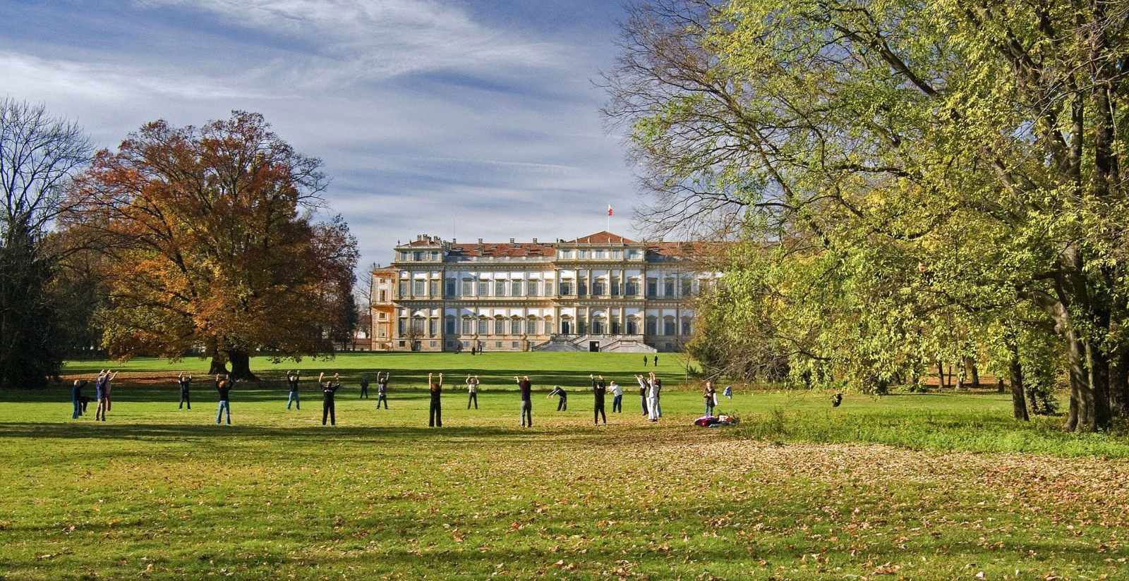 Vivere a Due Passi dal Parco di Monza: L’Investimento Verde che Non Conosce Crisi