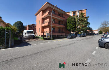 VEDANO AL LAMBRO: 2 LOCALI IN LOCAZIONE